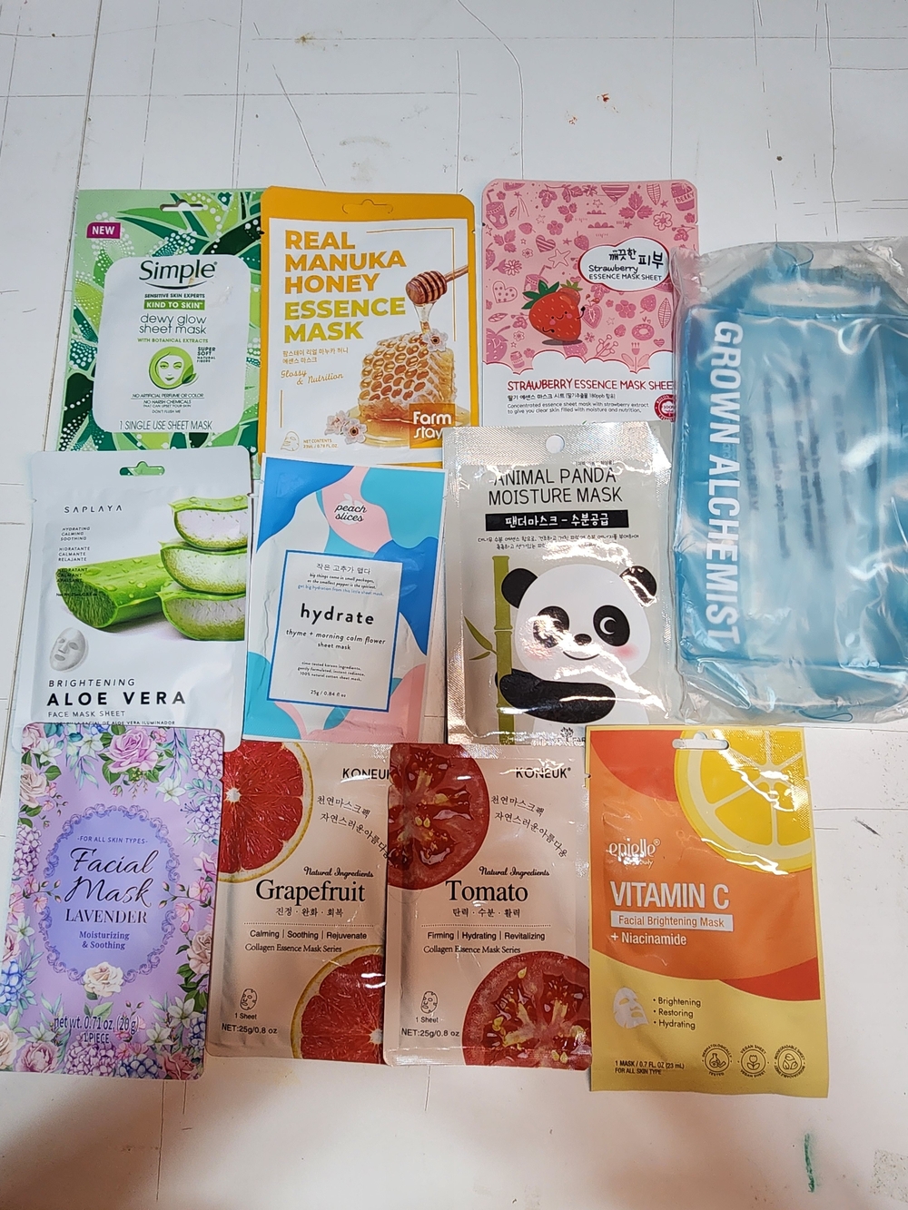 10 Assorted Face Masks & Grown Alchemist Blue Pouch - Picture 1 of 6